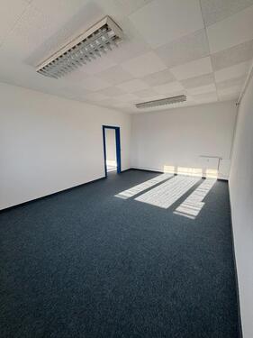 Foto - +++ Günstige Bürofläche Lagerfläche Praxisfläche Atelier +++ in Niederwiesa Nähe Chemnitz, Frankenberg u. Flöha anzumieten!