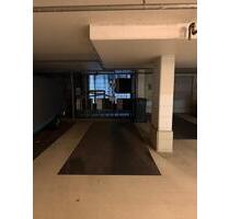 Vermiete Garagenplatz für PKW im Zentrum von Nürtingen