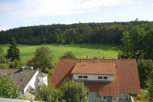 Foto - Helle Dachgeschosswohnung in ruhiger Lage mit Blick ins Grüne