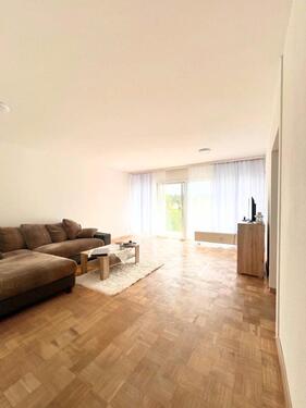 Foto - Renovierte 3-Zimmer-Wohnung mit Balkon + Stellplatz