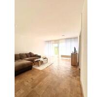 Renovierte 3-Zimmer-Wohnung mit Balkon + Stellplatz - Roth