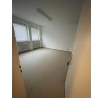 Büroraum mitten in Solingen zu VERMIETEN!