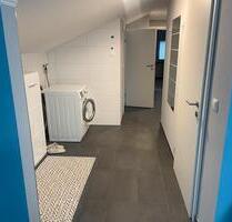 Zu Vermietern 2 Zimmer Wohnung - 900,00&nbsp;EUR Kaltmiete, ca.&nbsp; 60,00&nbsp;m&sup2; in Dettenheim (PLZ: 76706)