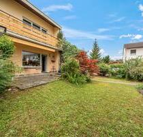 Doppelhaushälfte in ruhiger Wohnlage mit 5,5 Zimmern und Wintergarten ++ zentrumsnah - Neuenburg am Rhein