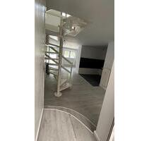 Großzügige 4-Zimmer-Maisonette mit Gartenterrasse in Grevenbroich