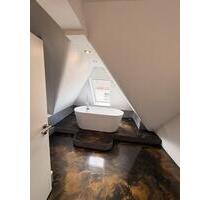 Luxuriöse 80 qm DG-Wohning mit Designerbad in Hagen-Rummenohl