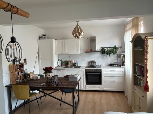 Foto - 3,5 Zi-Wohnung mit Neue Einbauküche Teilmöbliert