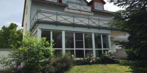 Foto - Helle 3-Zimmer-Dachgeschosswohnung mit Balkon ins Grüne – zentral