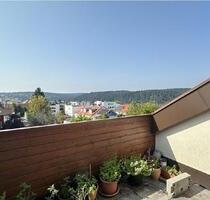 3-Zi.-DG-WG mit Terrasse + Garage in ruhiger, zentrumsnaher Lage - Freudenstadt