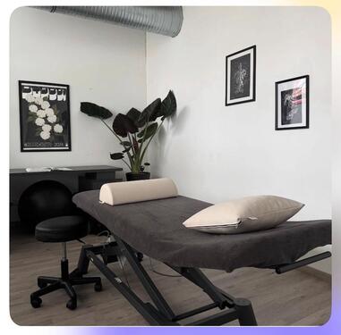 Foto - Heller Behandlungsraum zu vermieten