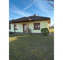 Haushälfte zur Miete - 1.200,00&nbsp;EUR Kaltmiete, ca.&nbsp; 85,00&nbsp;m&sup2; in Gingst (PLZ: 18569)