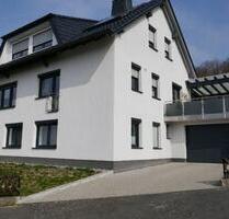 Perfekt für WE Heimfahrer: Renovierte 2 ZKB mit EBK - Toplage in Niestetal-H.