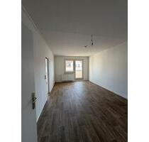 Perfekt für Singles und Paare: Modernes Wohnen mit Balkon und Stellplatz. - Gera