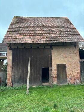 Foto - Scheune mit Vorplatz zu vermieten