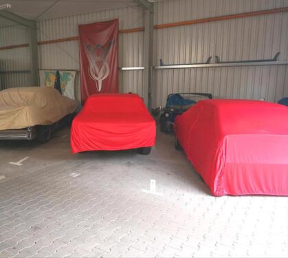 Foto - Hallenstellplatz für Oldtimer, Wohnwagen, kl. Wohnmobil, Boot