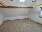 Foto - 3 Zimmer Dachgeschoßwohnung zur Miete in Niederwerrn