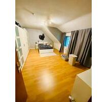 Schöne Dachgeschosswohnung über den Dächern von Güls - Koblenz Bisholder