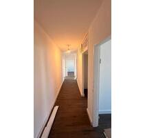 TOP Lage - renovierte 3 Zimmer Wohnung - Sulzbach (Taunus)