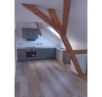 Drei-Seitenhof mit Lagerhalle - 475.000,00&nbsp;EUR Kaufpreis, ca.&nbsp; 280,00&nbsp;m&sup2; in Kamenz (PLZ: 01917)