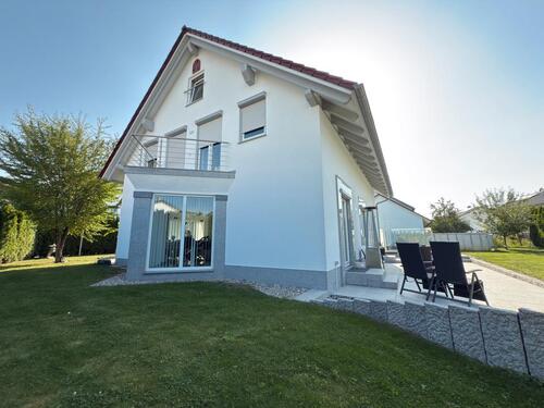 Foto - Familienidylle mit Wellnessfaktor-Einfamilienhaus mit Spa-Bereich