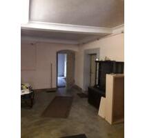 Freistehendes 1-2 Familienhaus - 150.000,00&nbsp;EUR Kaufpreis, ca.&nbsp; 140,00&nbsp;m&sup2; in Ebersbach-Neugersdorf (PLZ: 02730)