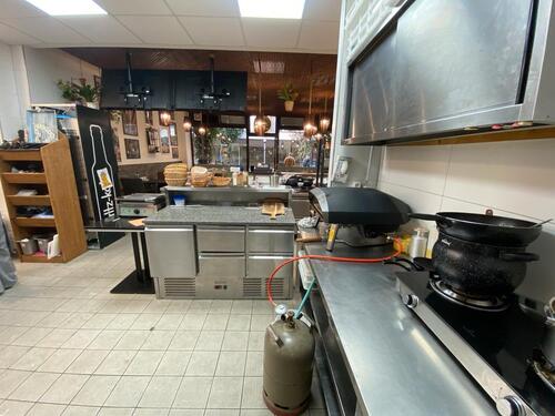 Foto - Imbiss laden Restaurant - 1.070,00&nbsp;EUR Kaltmiete, ca.&nbsp; 75,00&nbsp;m&sup2;