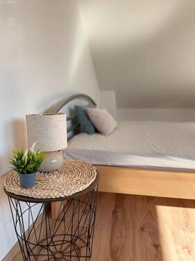 Foto - Schönes, helles WG Zimmer in eigener Etage in Frauen WG in Bonn