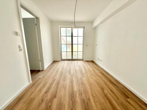 Foto - Erstbezug nach Kernsanierung - 2-Zimmer-Wohnung mit Terrasse