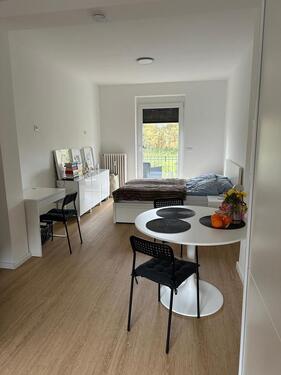 Foto - WG Zimmer Ein 26m2 großes, helles neu saniertes WG Zimmer