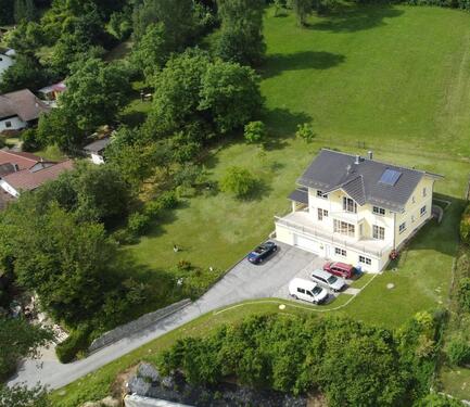 Foto - Wohnhaus mit herrlichen Donaublick und Südlage LK Deggendorf