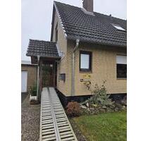 DHH in Drangstedt zu vermieten - 900,00&nbsp;EUR Kaltmiete, ca.&nbsp; 100,00&nbsp;m&sup2; in Wurster Nordseeküste (PLZ: 27639)