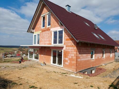 Foto - Großes Einfamilien Haus mit vielen Nutzungsoptionen