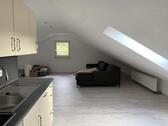 Foto - 1 Zimmer Dachgeschoßwohnung zur Miete in Schwanfeld