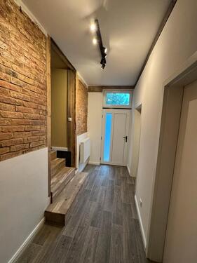 Foto - Vier-Zimmer-Altbauwohnung - 730,00 EUR Kaltmiete, ca.  100,00 m²