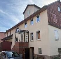 Sanierungsbedürftiges Einfamilienhaus mit Scheune in Felsberg