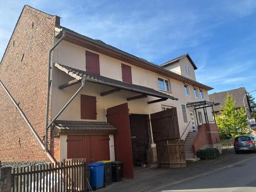 Foto - 7 Zimmer Einfamilienhaus zum Kaufen in Felsberg