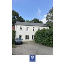 Helle Wohnung im Hinterhaus! Schöne Terrasse und Tageslichtbad mit Wanne! - Dresden Leuben