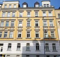 Großzügige 2-Raum-Wohnung in saniertem Gründerzeithaus im Stadtteil Schlosschemnitz