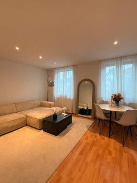 Foto - Möbilierte 2- Zimmer Wohnung Stuttgart Balkon + Stellplatz (warm)