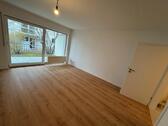 Foto - Renoviertes 1-Zimmer-Apartment mit großem Balkon & TG-Stellplatz