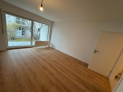 Foto - Renoviertes 1-Zimmer-Apartment mit großem Balkon & TG-Stellplatz