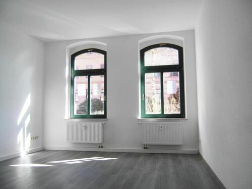 Foto - Nur wenige Stufen führen in diese kleine Wohnung mit Balkon und ganz tollem Bad am Chemnitzer Stadtrand