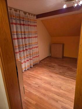 Foto - Helle 2-Raum Wohnung, Küche, Diele, Bad, Gäste-WC
