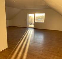 125qm Wohnung EBK Balkon Parkplatz - Mirow