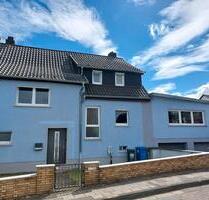 Einfamilienhaus mit großem Garten zu verkaufen - Mehlingen