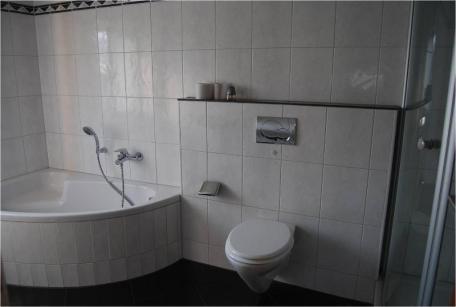 Foto - Mehrfamilienhaus, Wohnhaus zum Kaufen in Mönchengladbach