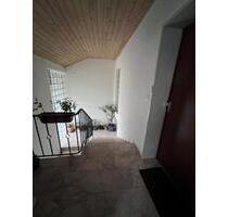 Große 3,5-Zimmer-Dachgeschosswohnung in ruhiger Lage zu vermieten - Dettingen an der Iller