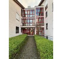 Helle 1,5-Zimmer-Wohnung (40 m²) mit Terrasse, EBK, Keller - Korntal-Münchingen