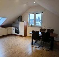 1 Raum Dachgeschoss Wohnung (Teilmöbliert) - Saarbrücken Dudweiler