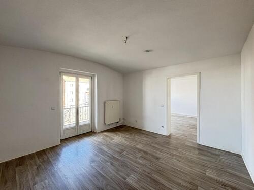 Foto - 2-Raum-Wohnung in Bahnhofsnähe - 415,00&nbsp;EUR Kaltmiete, ca.&nbsp; 53,12&nbsp;m&sup2;